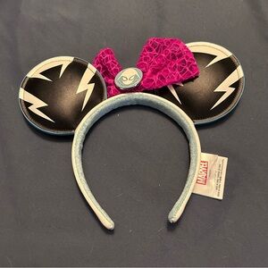 Disney Parks Marvel Spider-Gwen Ghost-Spider Minnie Mouse Ears Pink Lace Bow EUC